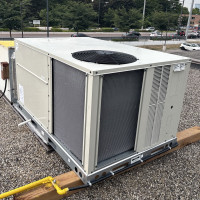 commercial-hvac-industrial-Rooftop-Estrada-Car-Rental-upgrade-Newmarket-Lennox-GCS16-to-Daikin-5-Ton-after-rear-view