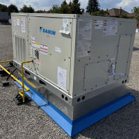 commercial-hvac-industrial-Rooftop-Thornhill-upgrade-Carrier-to-Daikin-5-Ton-after-front-view