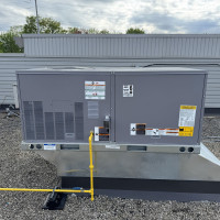 commercial-hvac-industrial-Rooftop-carrier-upgrade-Villa-Risi-Restaurant-Newmarket-after-back-view